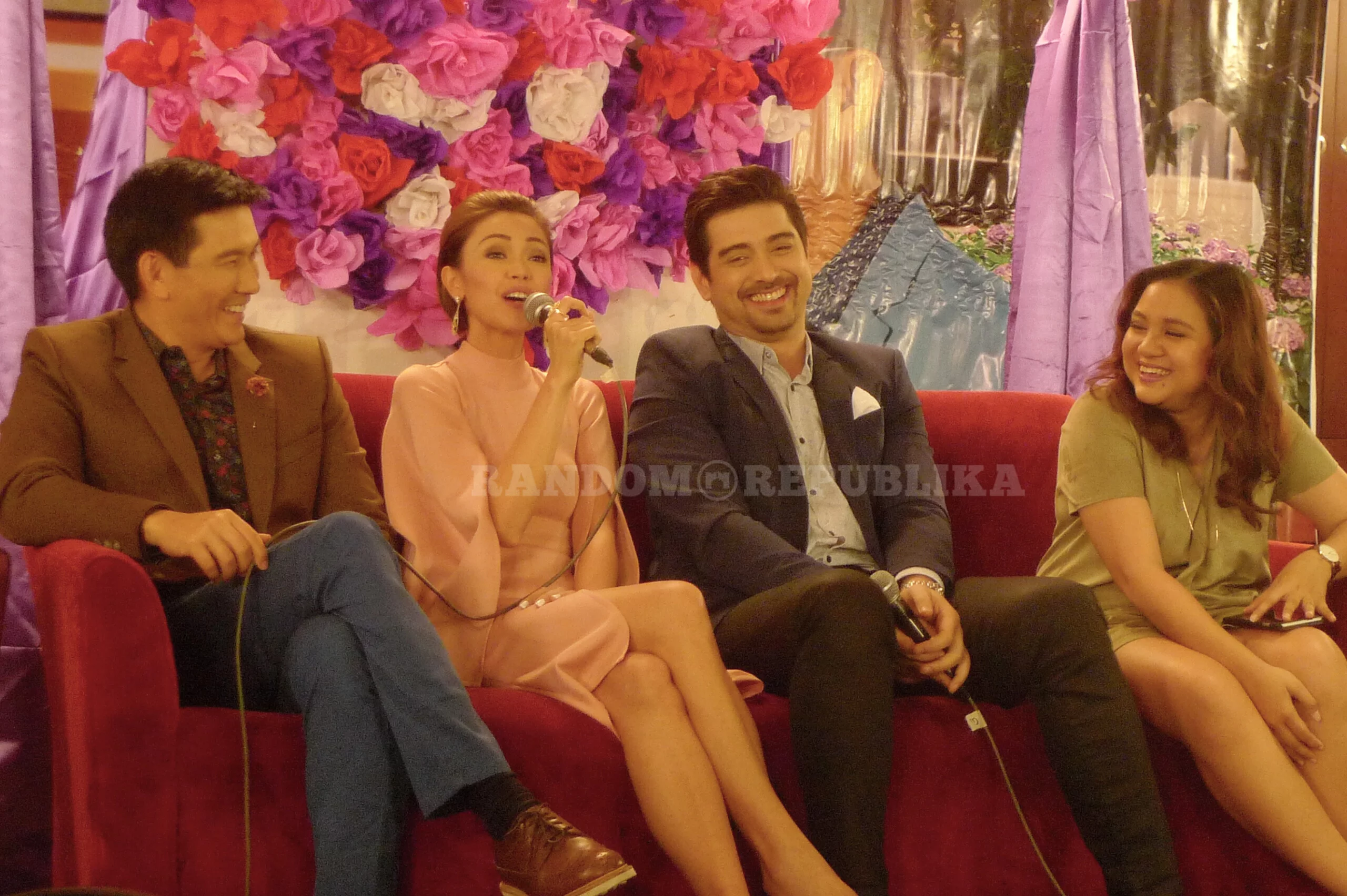 7 JodIan Jochard The Achy Breaky Hearts Grand press con Jodi Sta. maria Ian Veneracion Team Tisoy Richard Yap Team Chinoy Directed By Antoinette Jadaone June 29 Star Cinema