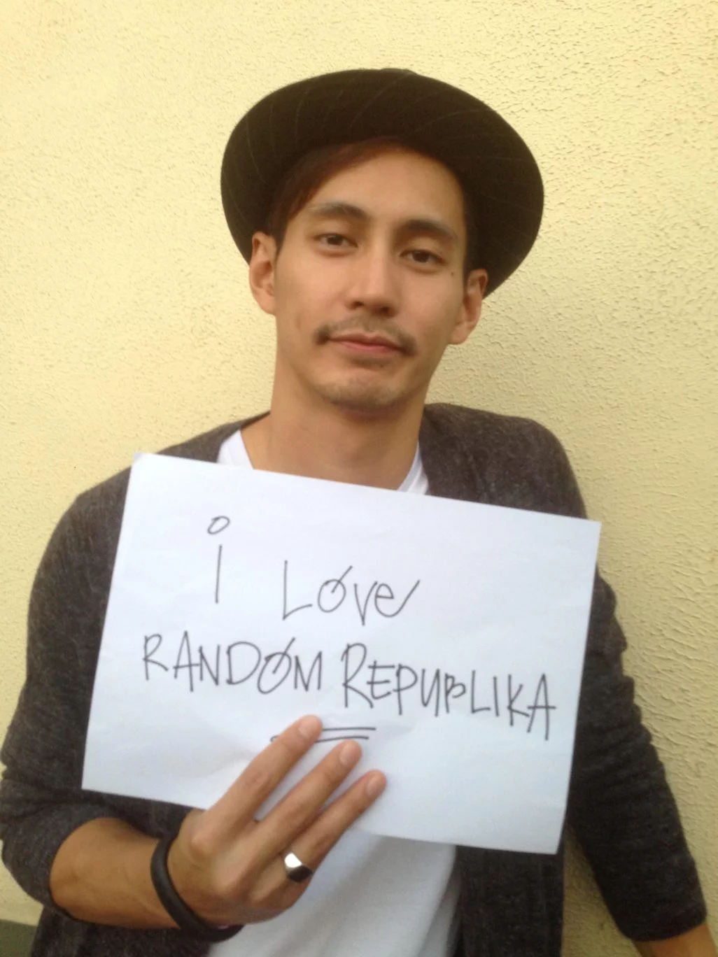 AJ Dee loves Random Republika