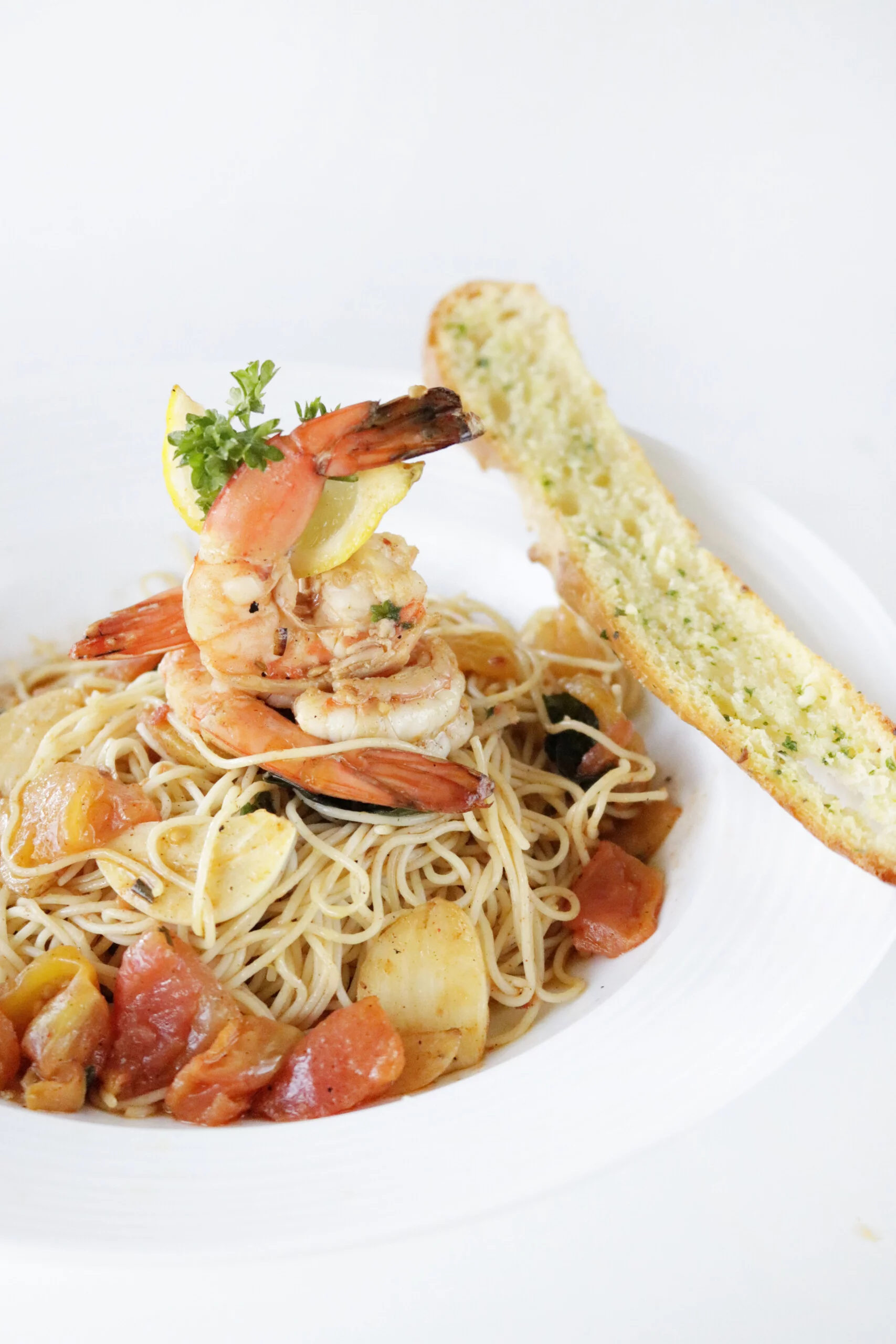 CAPELLINI A LA GAMBA Acacia Hotel Alabang The Lobby Random Republika