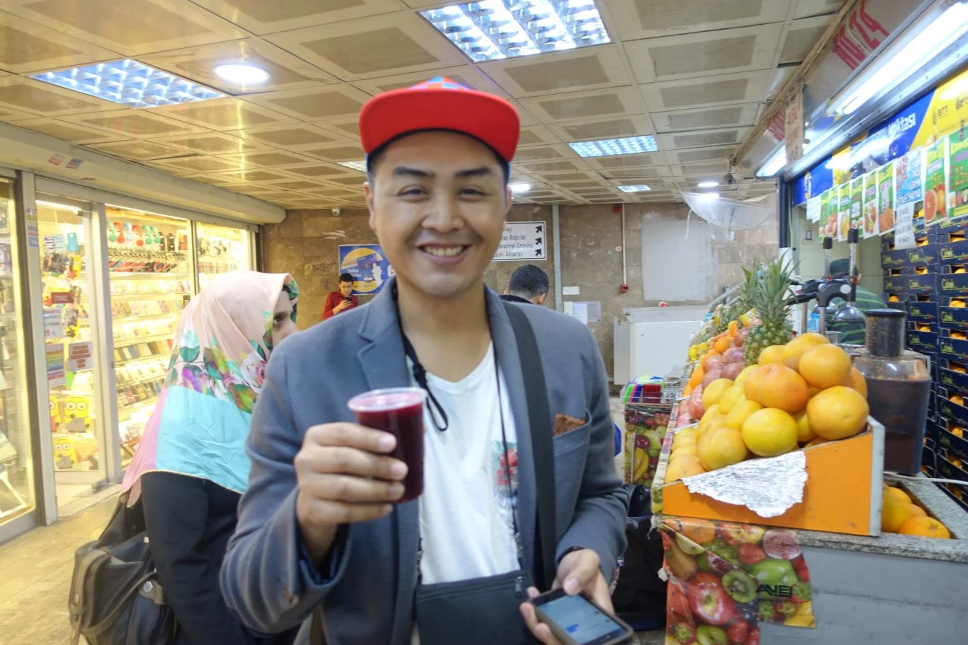 Fresh pomegranate juice in Turkey