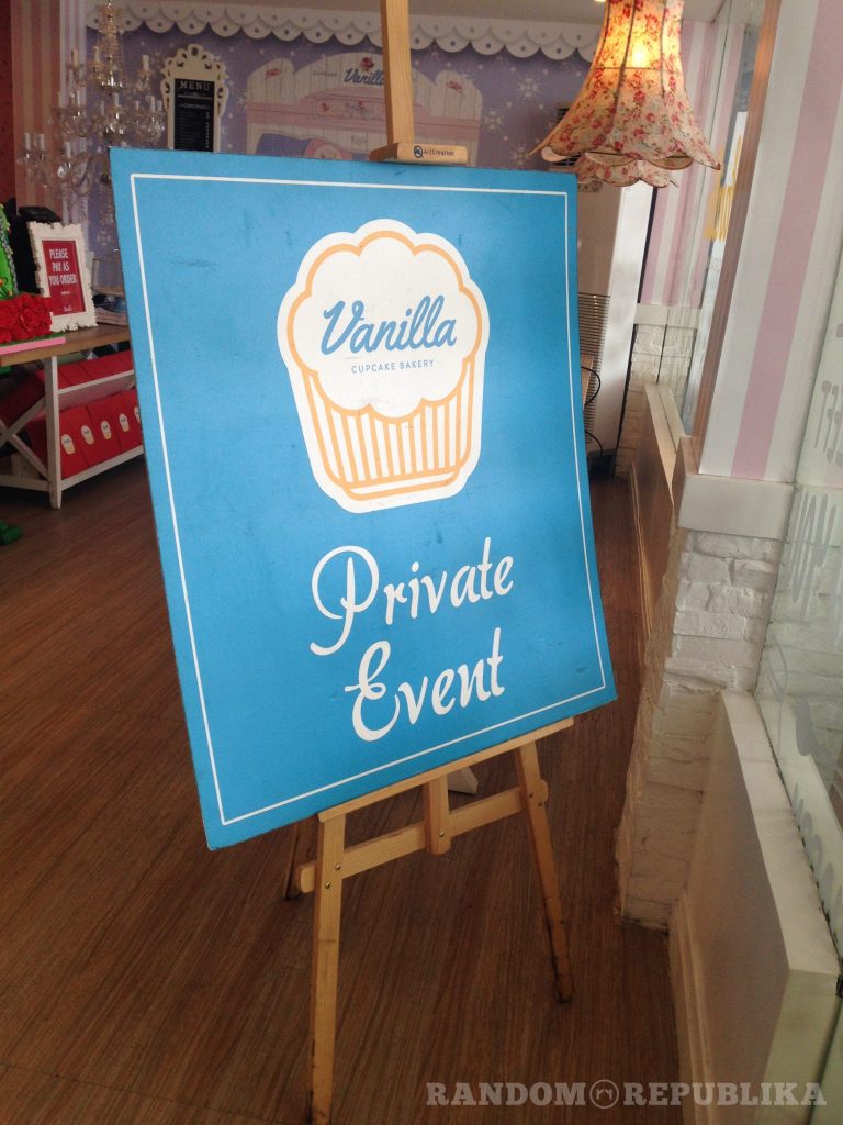 Kim Chiu Chinita Princess Mr. Right Vanilla Cupcake Bakery Xian Lim gerald anderson Maja Salvador Kimxi Album Press Conference