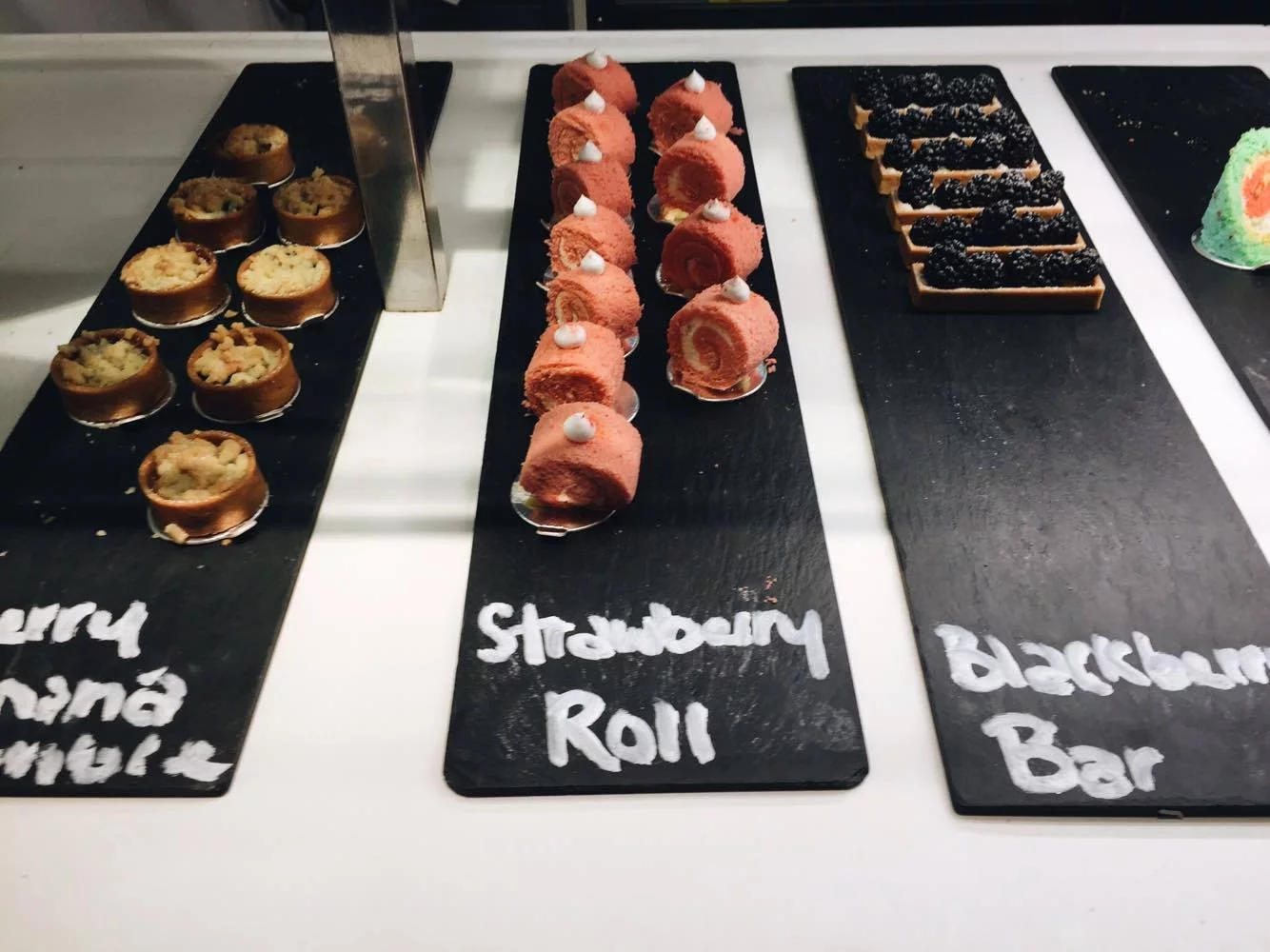 Line Shangri-La Singapore Buffet - Desserts slices of cakes and ice creams