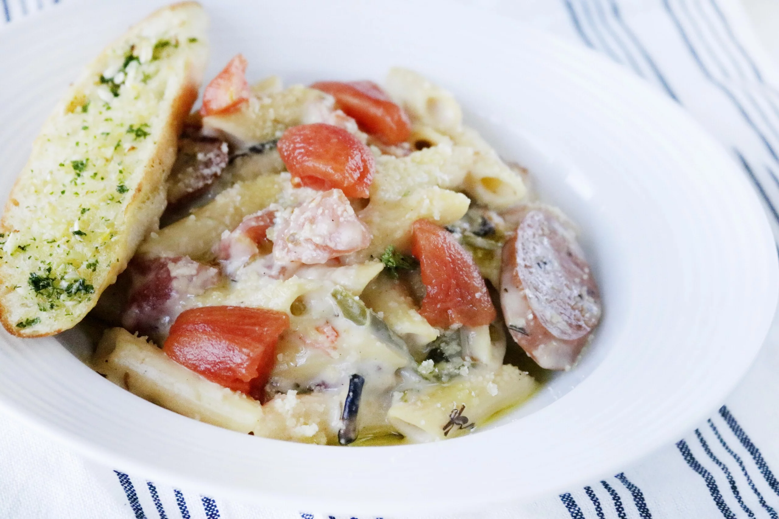 PENNE SAUSAGE BOLGNESE Acacia Hotel Alabang The Lobby Random Republika