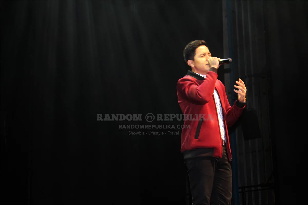 alden richards god gave me you concert in singapore singing live