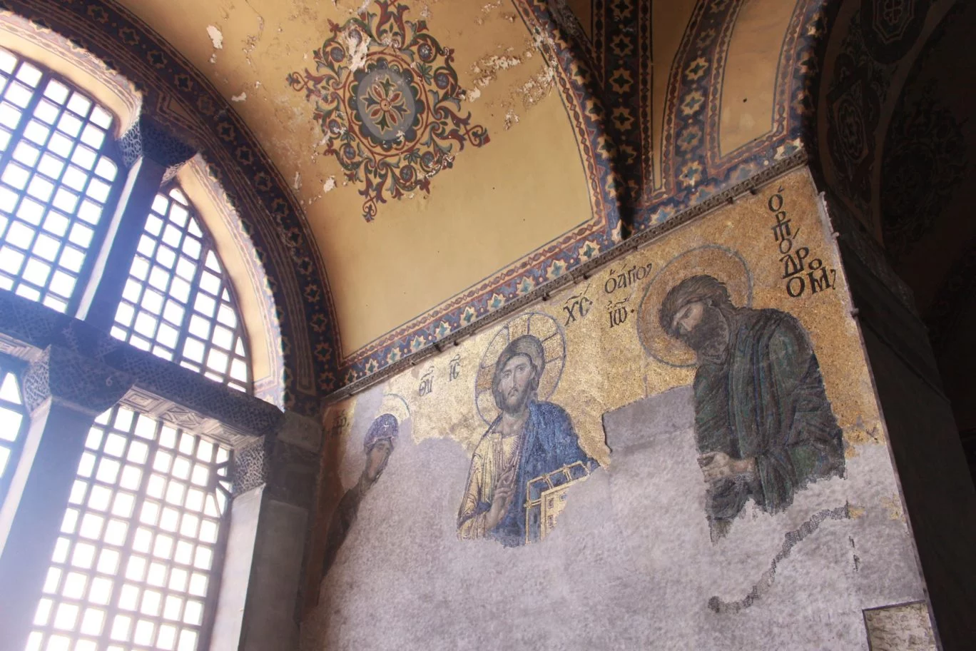 deesis mosaic of jesus christ in hagia sophia turkey