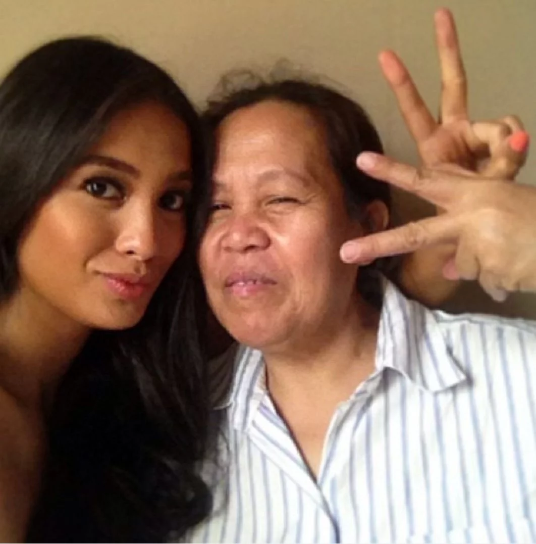 isabelle daza with yaya luning