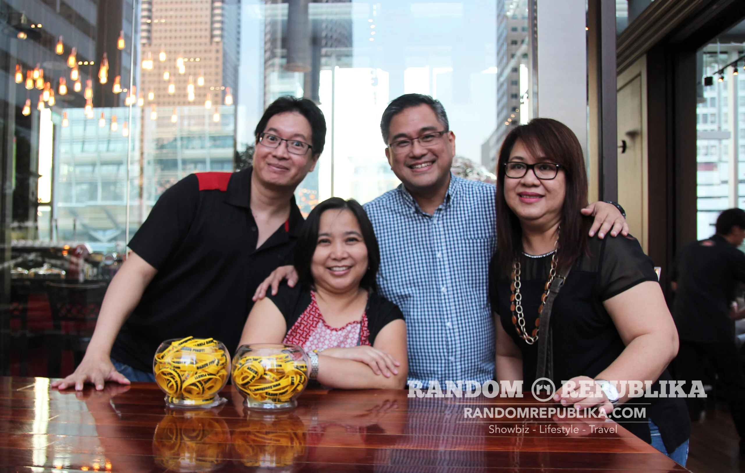 kimxi kim chiu and xian lim welcome dinner in singapore funtasy concert at suntec 7