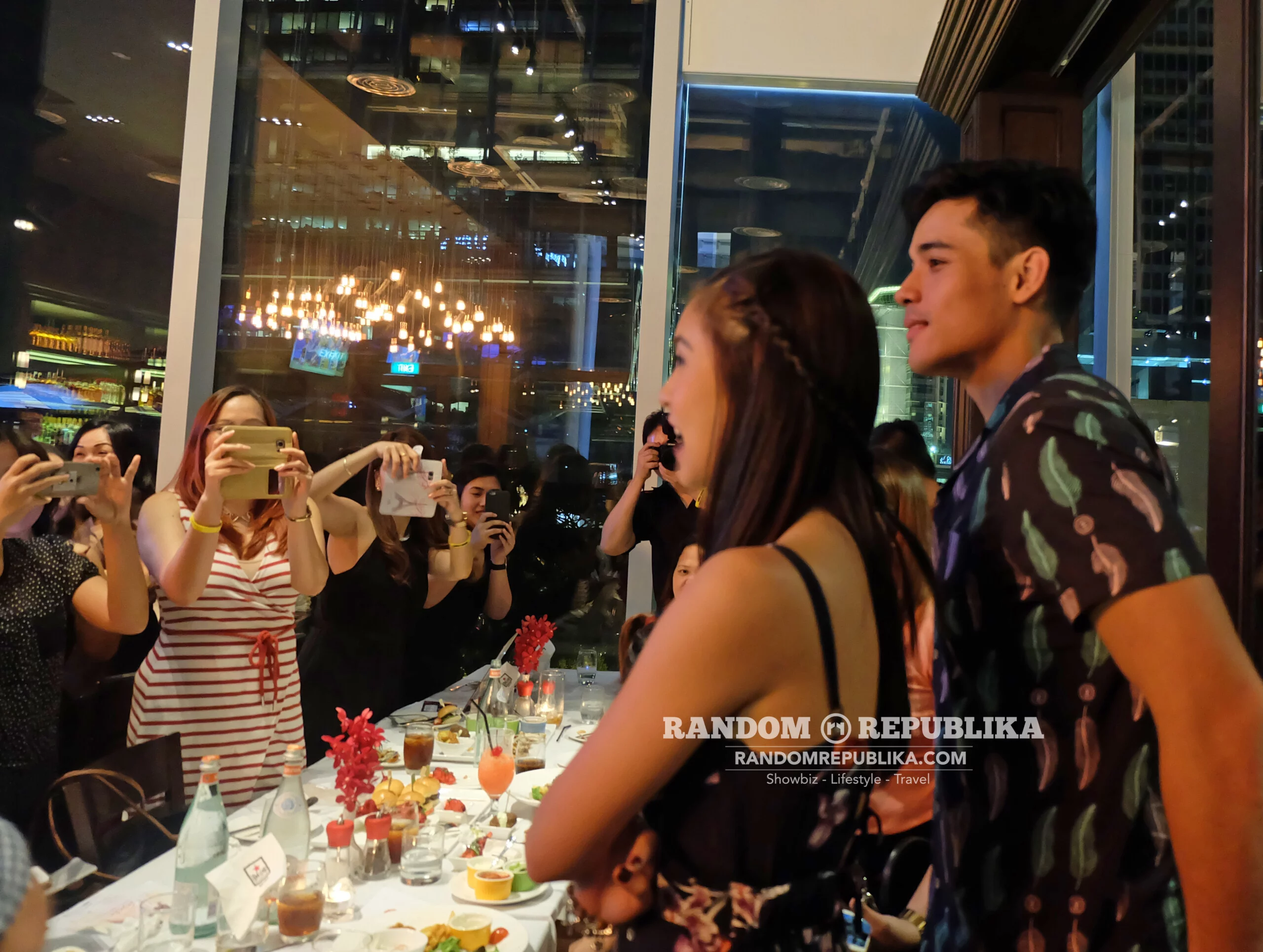 kimxi kim chiu smile and xian lim welcome dinner in singapore funtasy concert at suntec 2016 speech