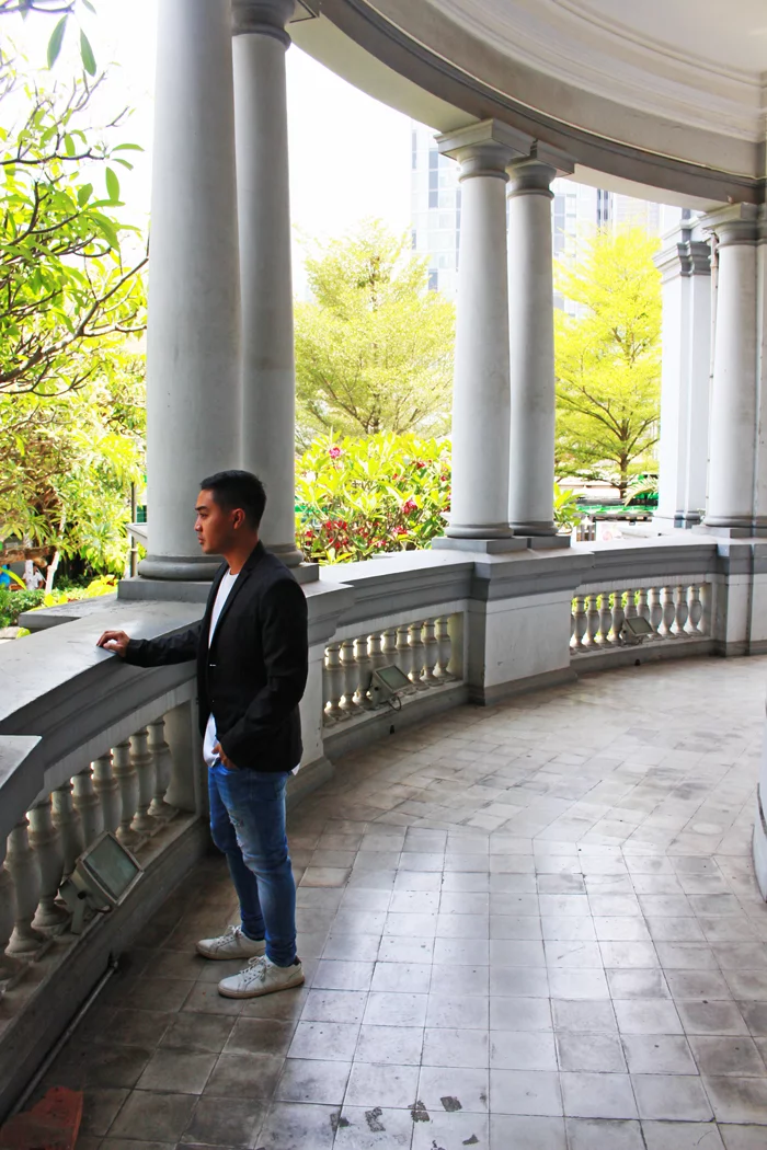 national museum of ho chi minh city hallway solo