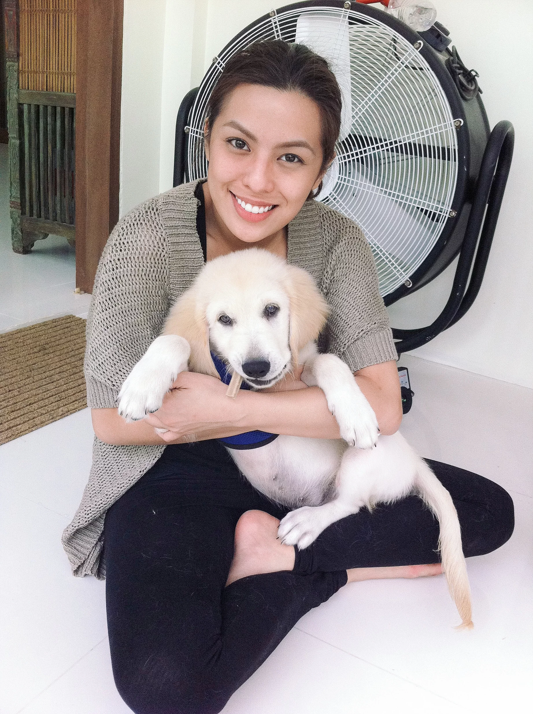 nikki gil with dog charlie golden retriever