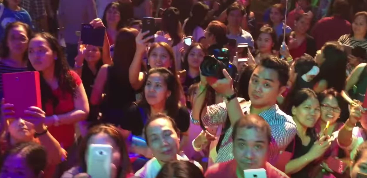 paolo on xian lim's vlog camera