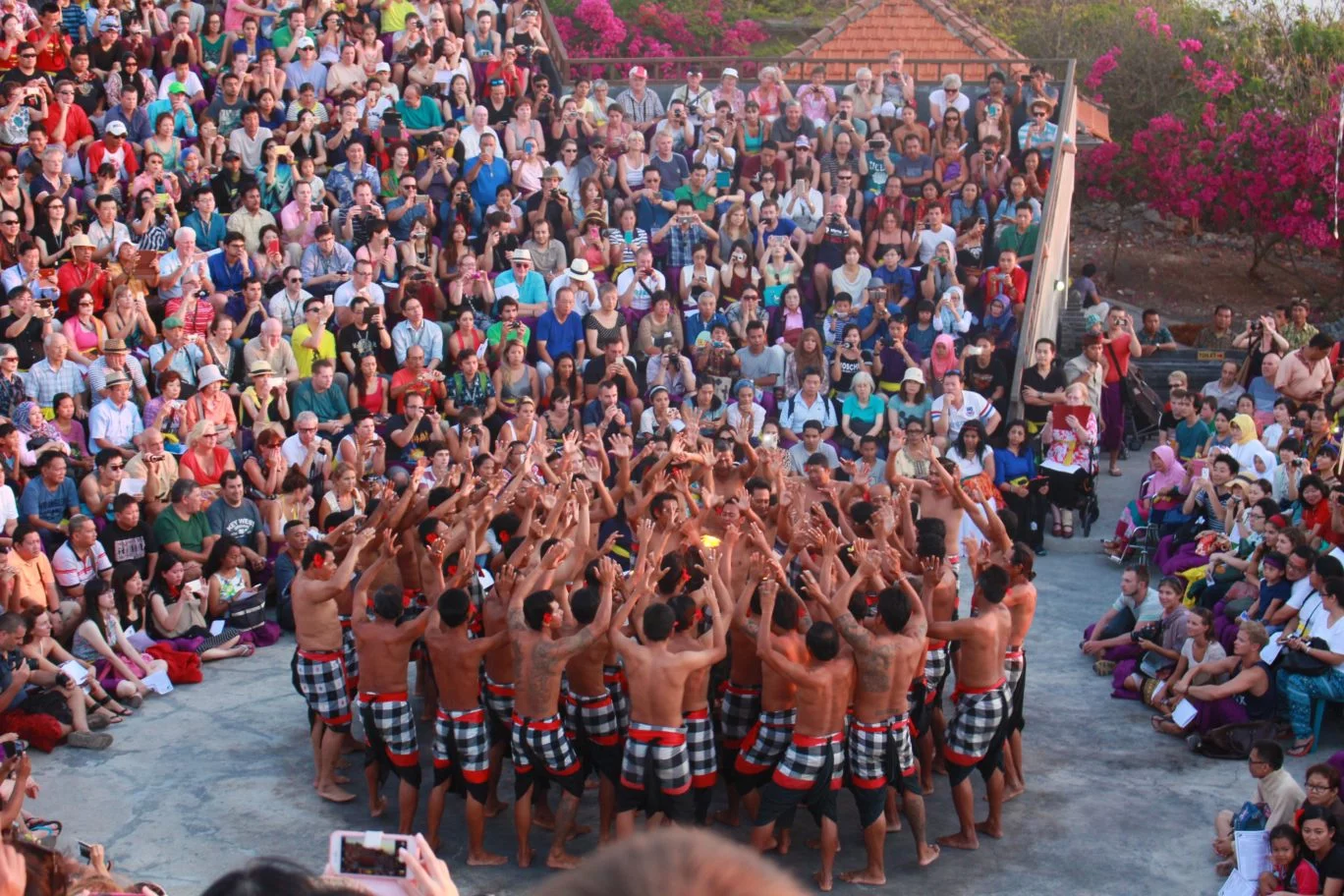 rama and sita kecak fire dance at uluwatu temple bali sunset viewing