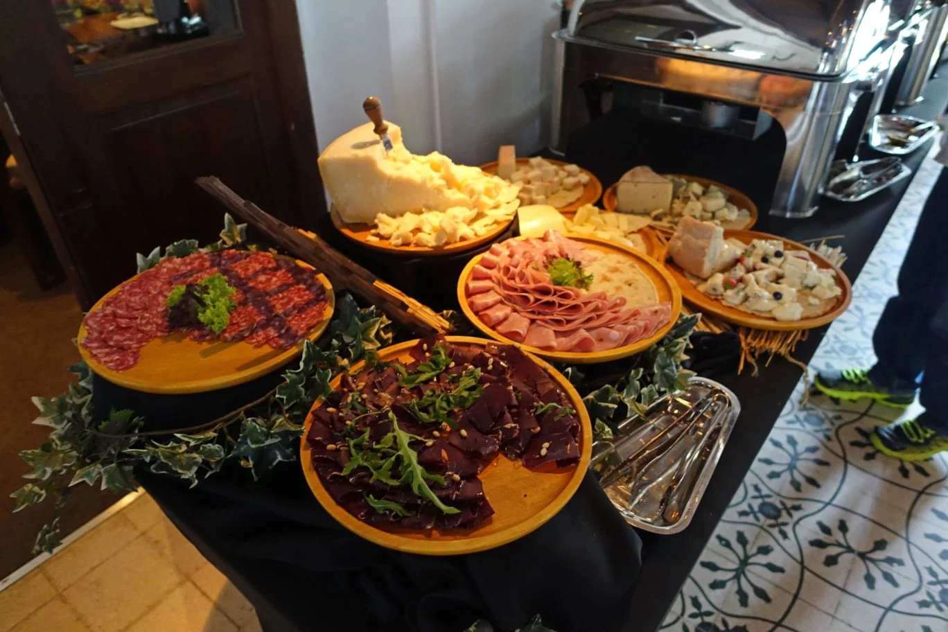 salami alkaff mansion ristorante singapore breakfast