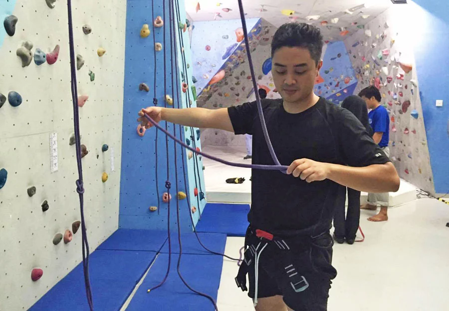 wall climbing at rockworld johor bahru