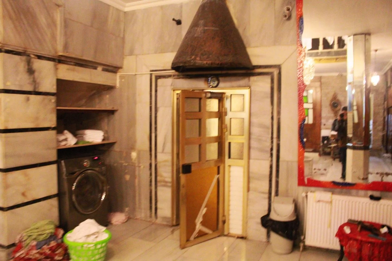 wet floor at aga hamam turkish bath